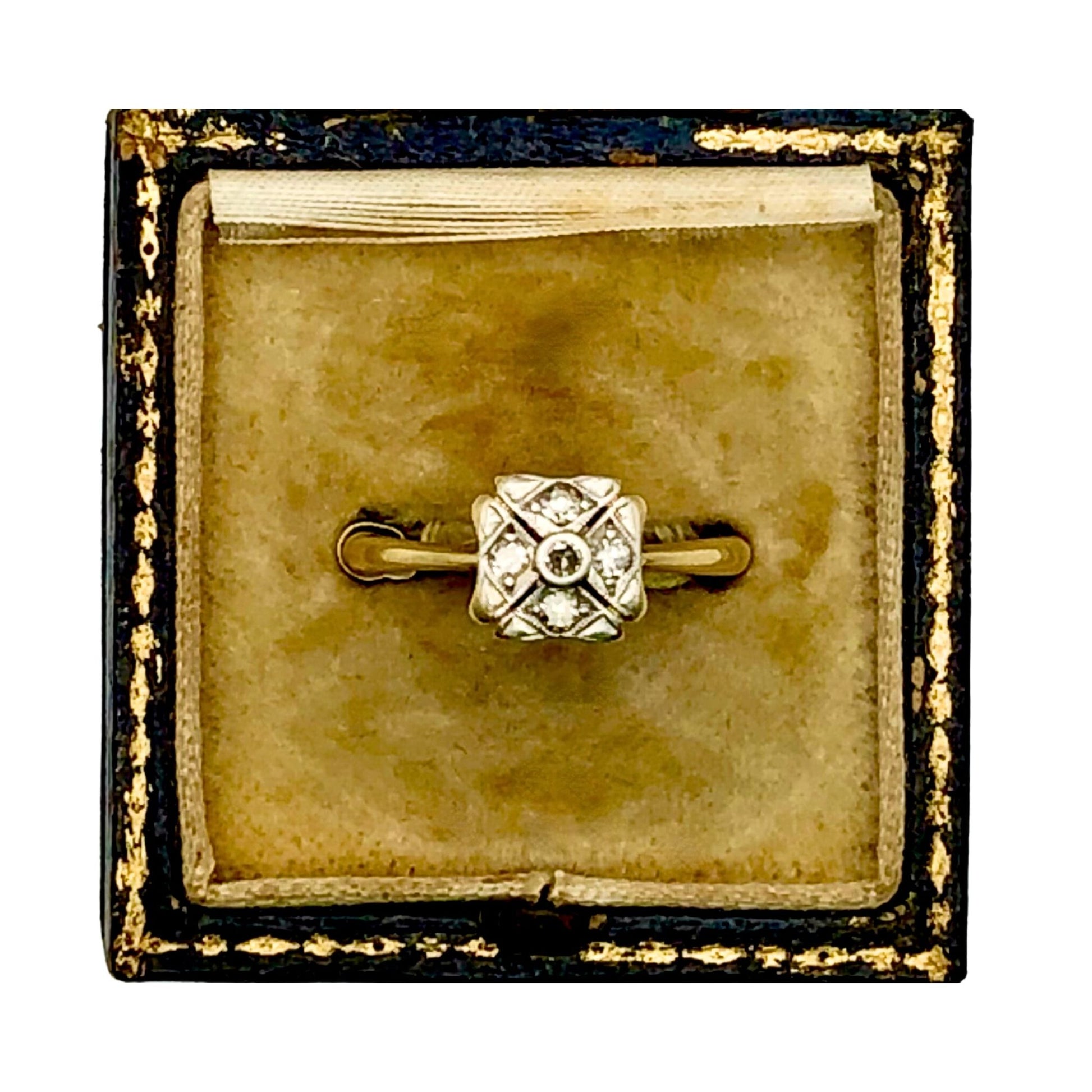 Art Deco Diamond Ring